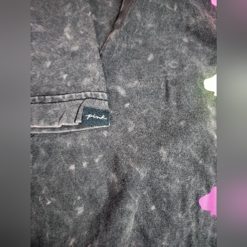 Victoria's Secret Pink Shirt  New! Colorful Dog Logos On Back Pink - Picture 6 of 8